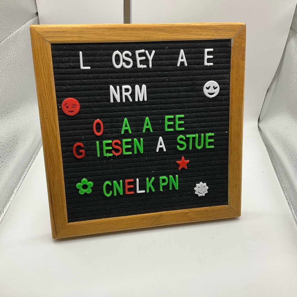 🥰 4/$25- Peg Board & loose letters